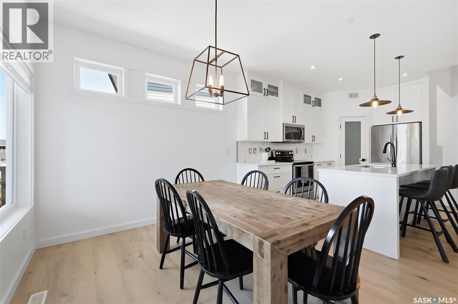 315 Underhill BEND - 11