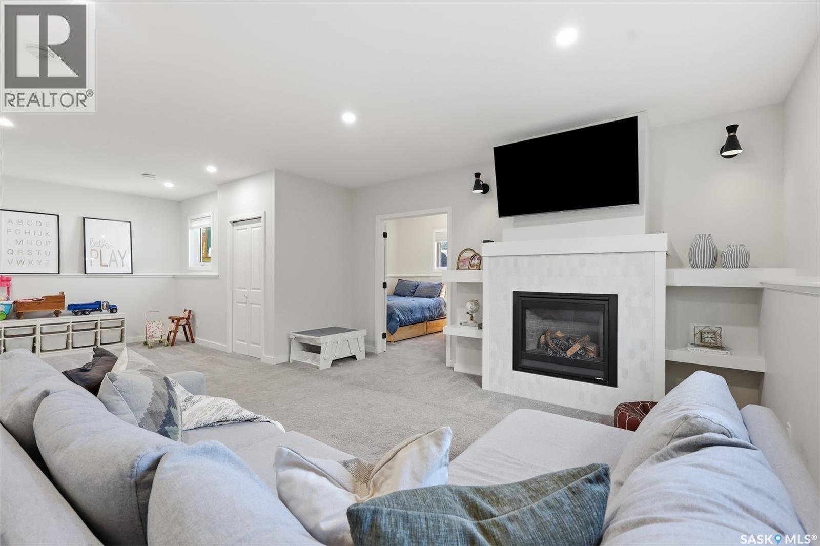 315 Underhill BEND - 22