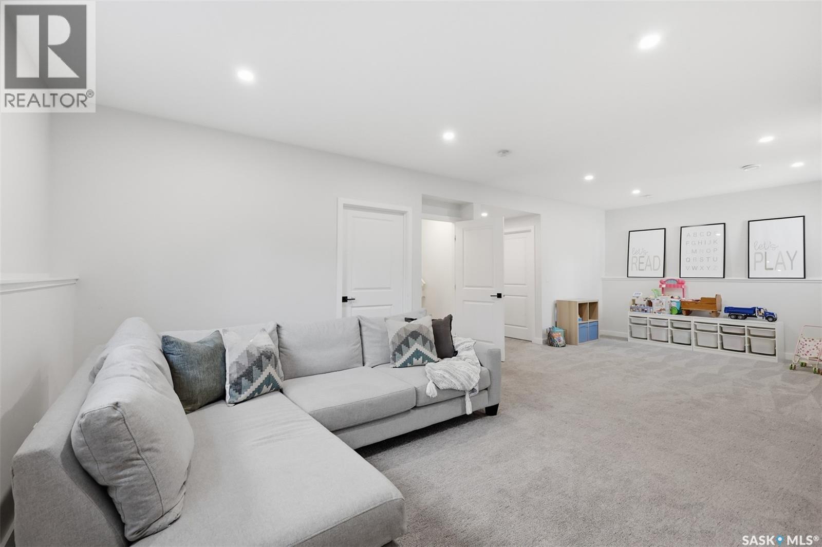 315 Underhill BEND - 23