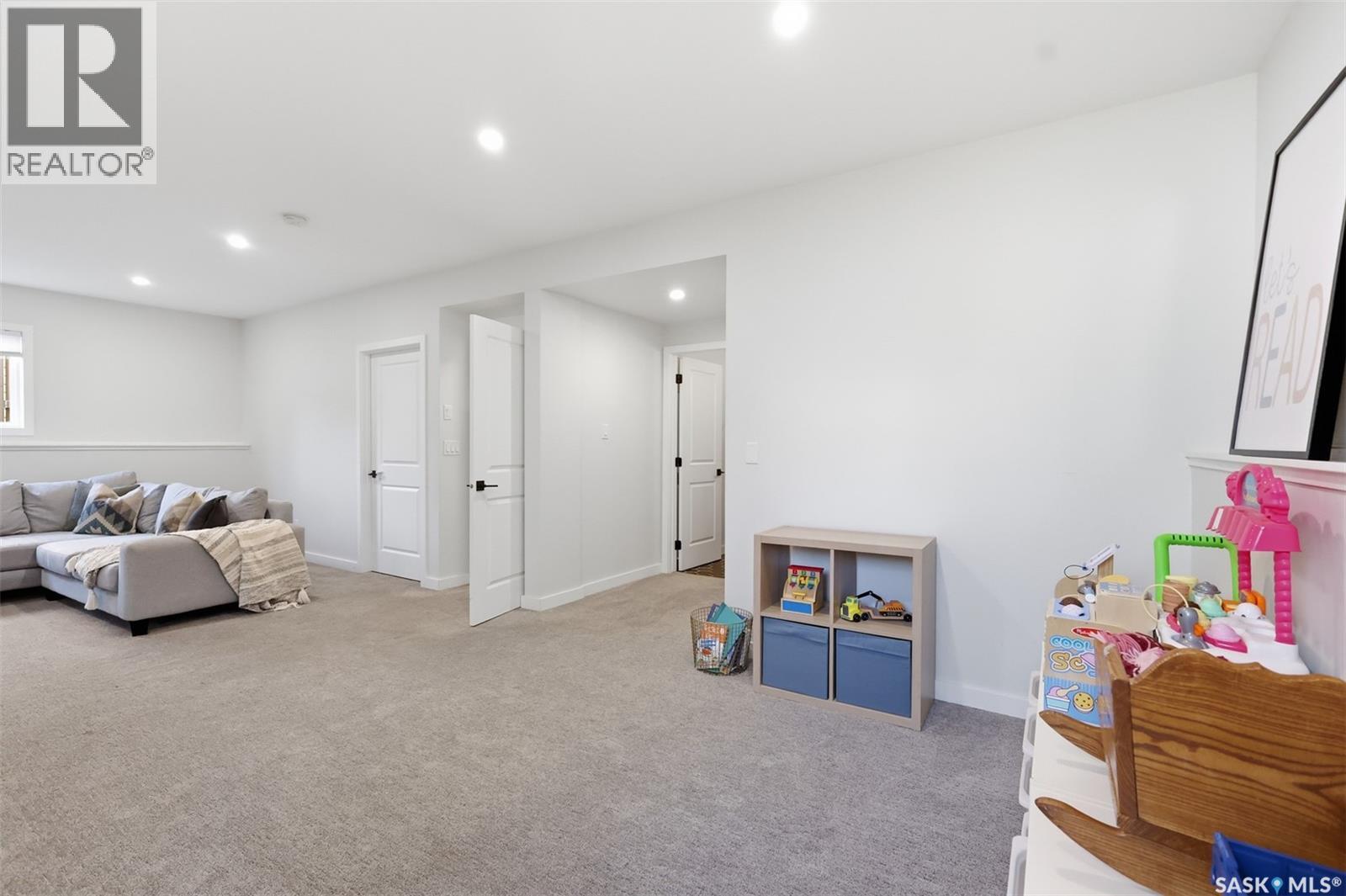 315 Underhill BEND - 26