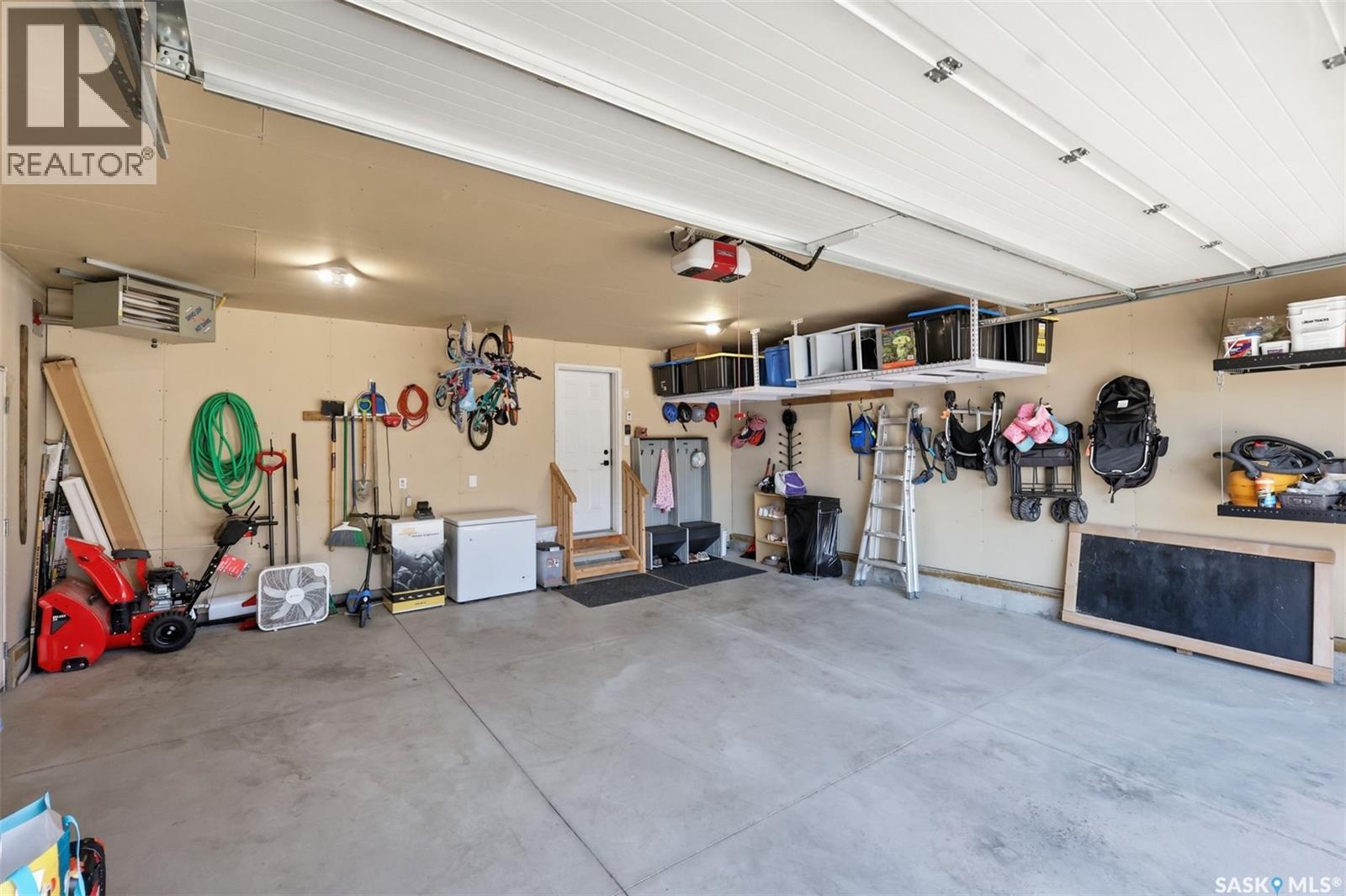 315 Underhill BEND - 33