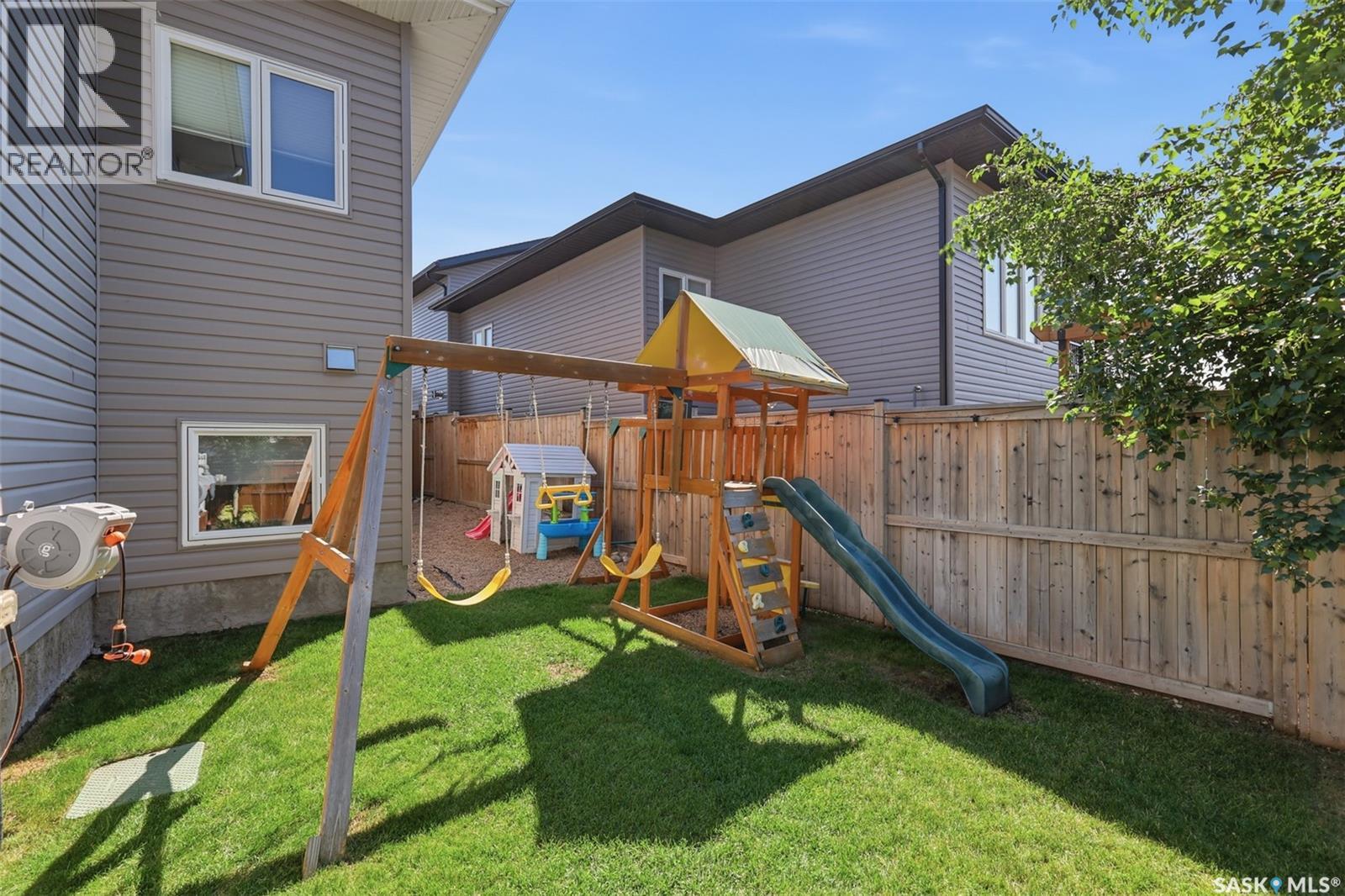 315 Underhill BEND - Image 47