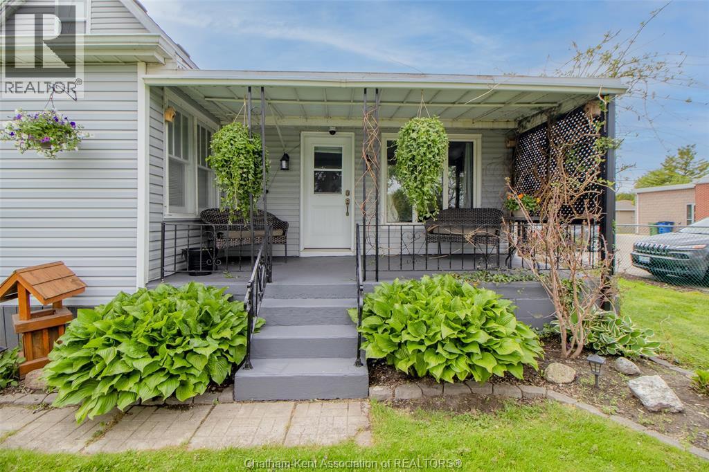 100 Taylor AVENUE - 1