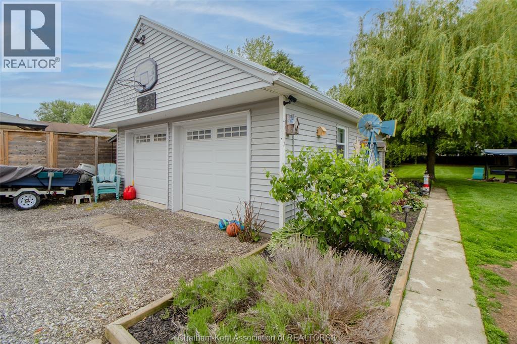 100 Taylor AVENUE - 2