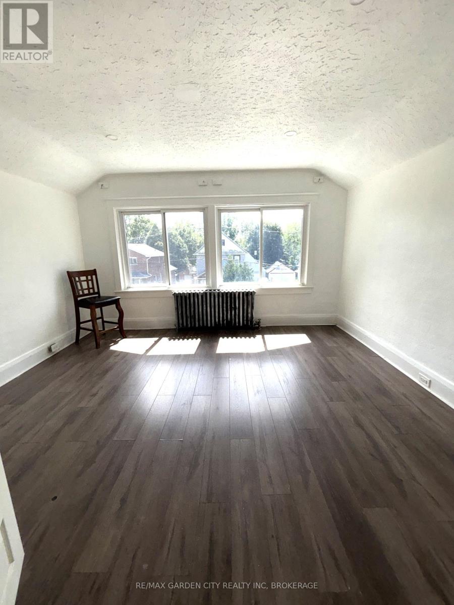 6165 Barker Street — photo 7