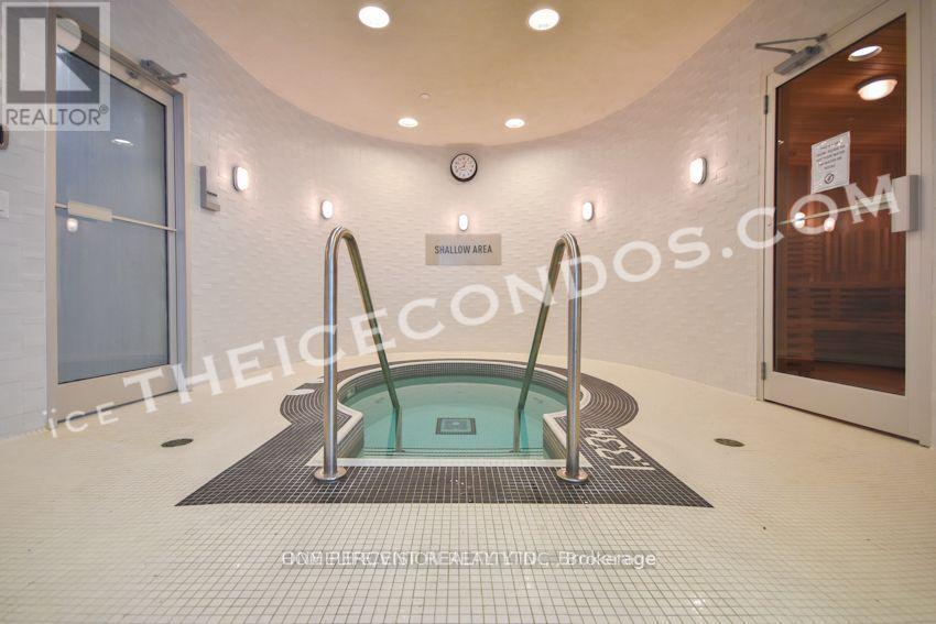 #1601 14 YORK STREET W - 13