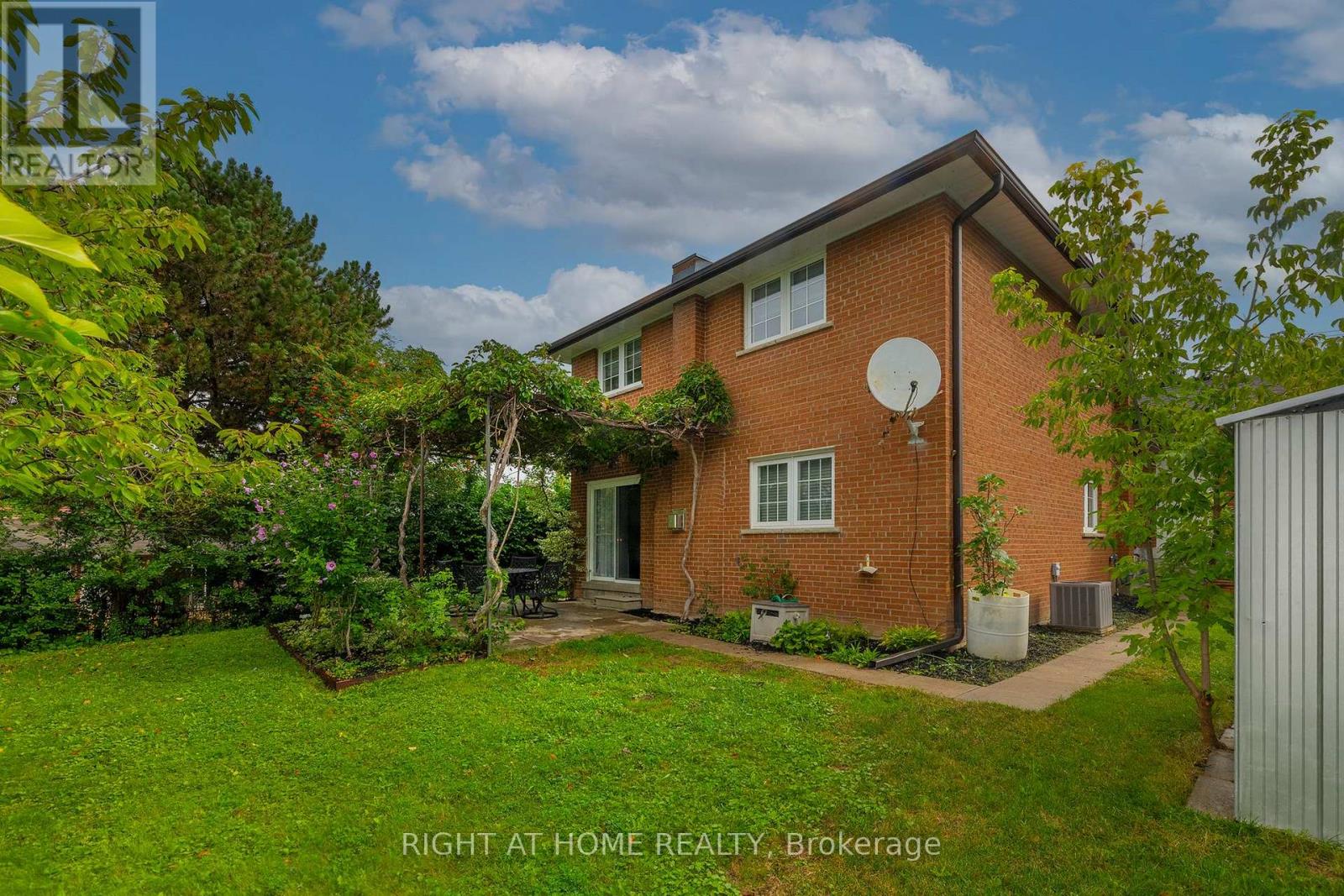 236 SHAUGHNESSY BOULEVARD - Image 34