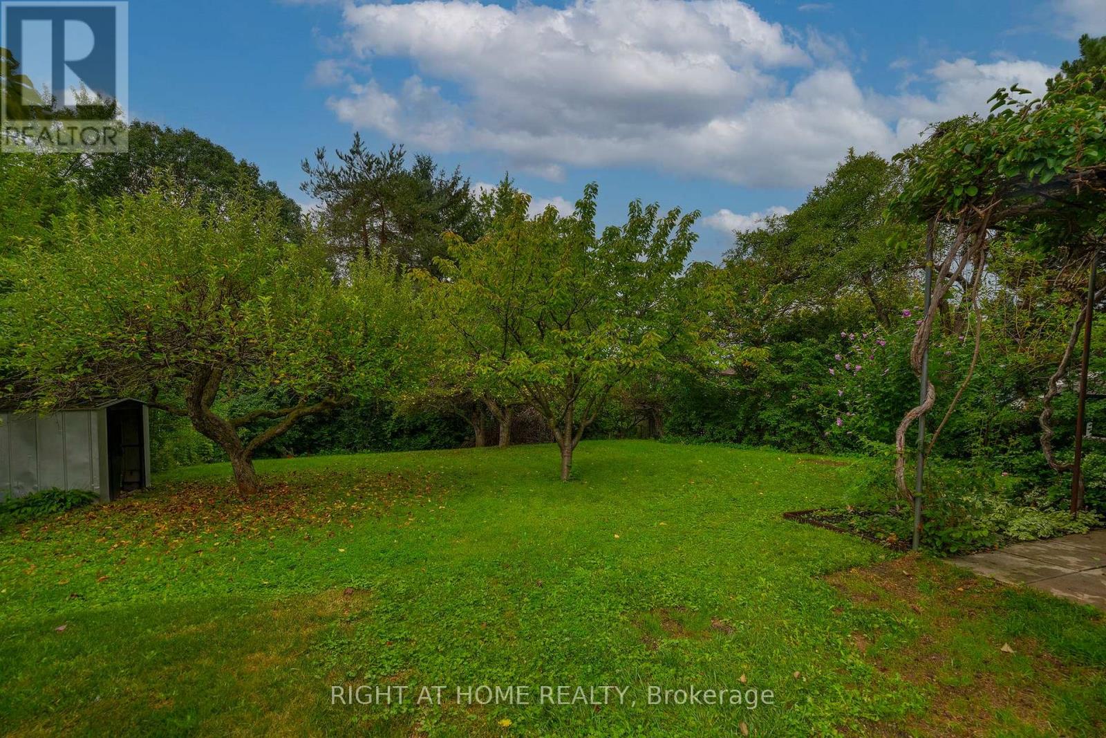 236 SHAUGHNESSY BOULEVARD - Image 39