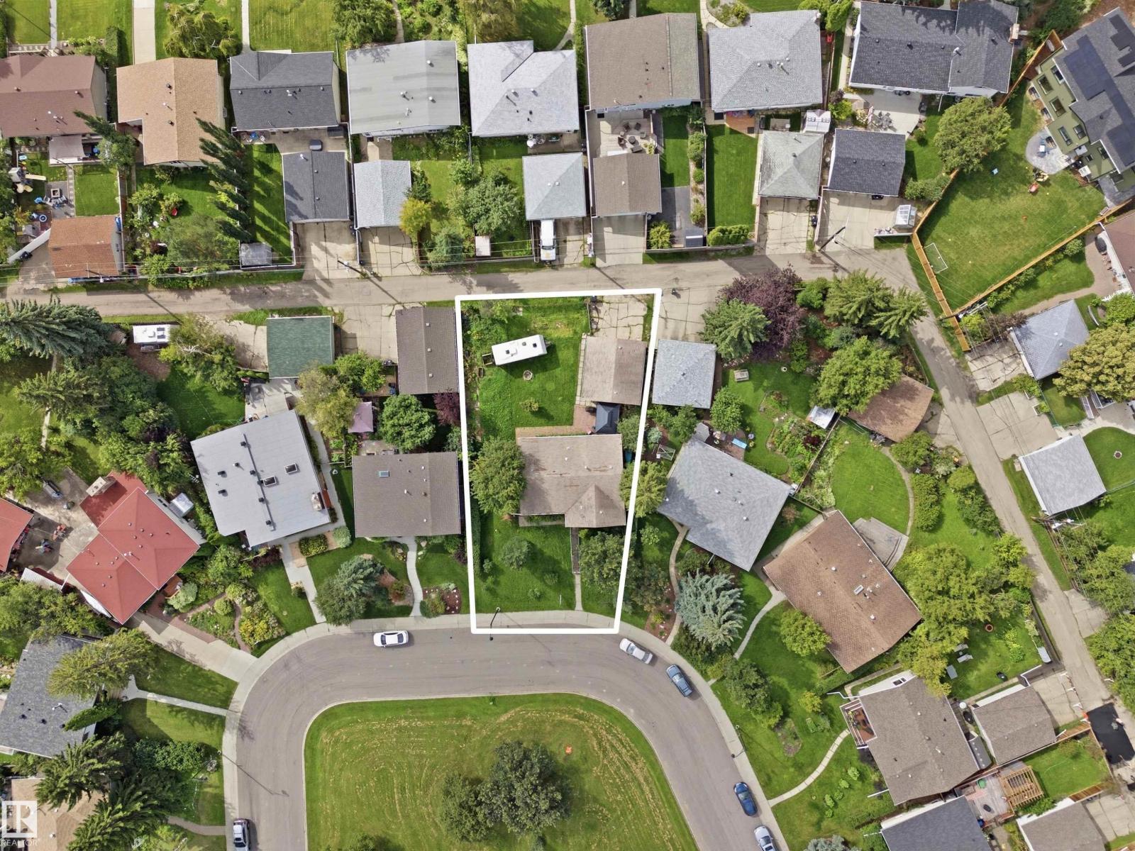 5416 114A ST NW, Lendrum Place, Edmonton photo 1