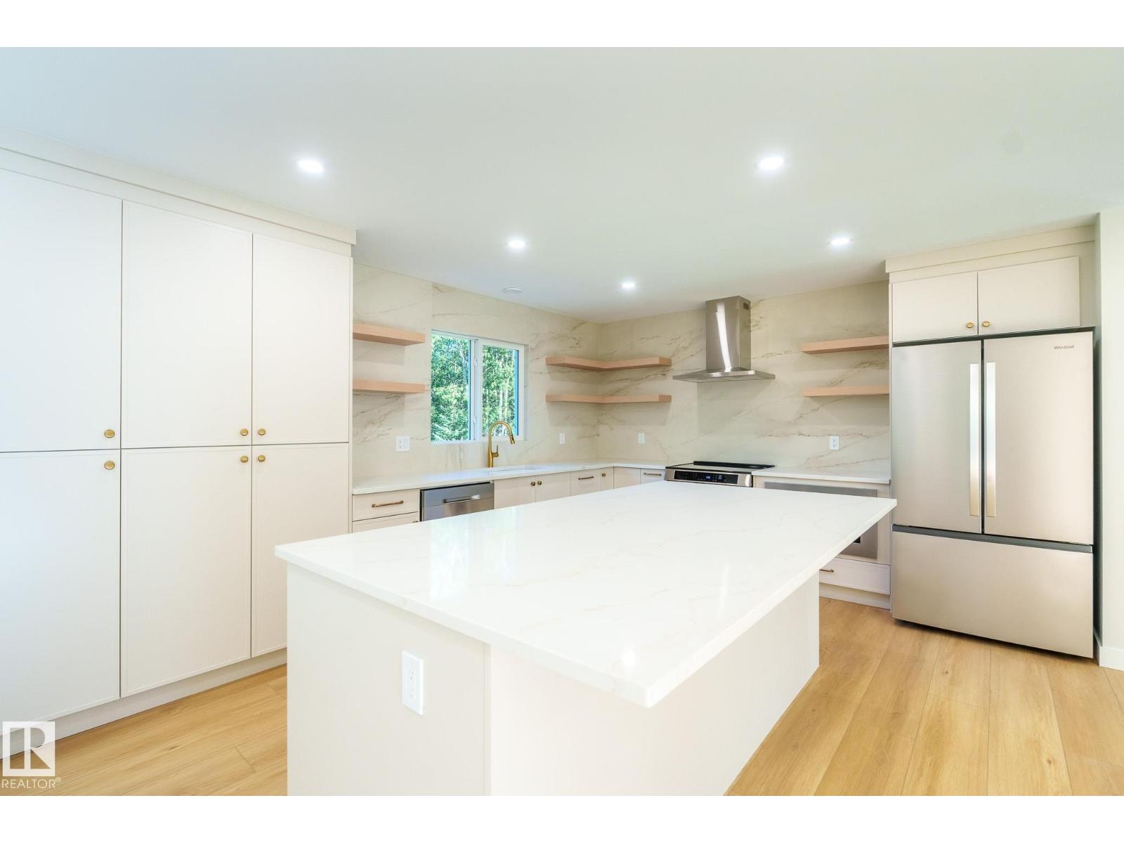 #194 51112 RGE ROAD 222 - 3