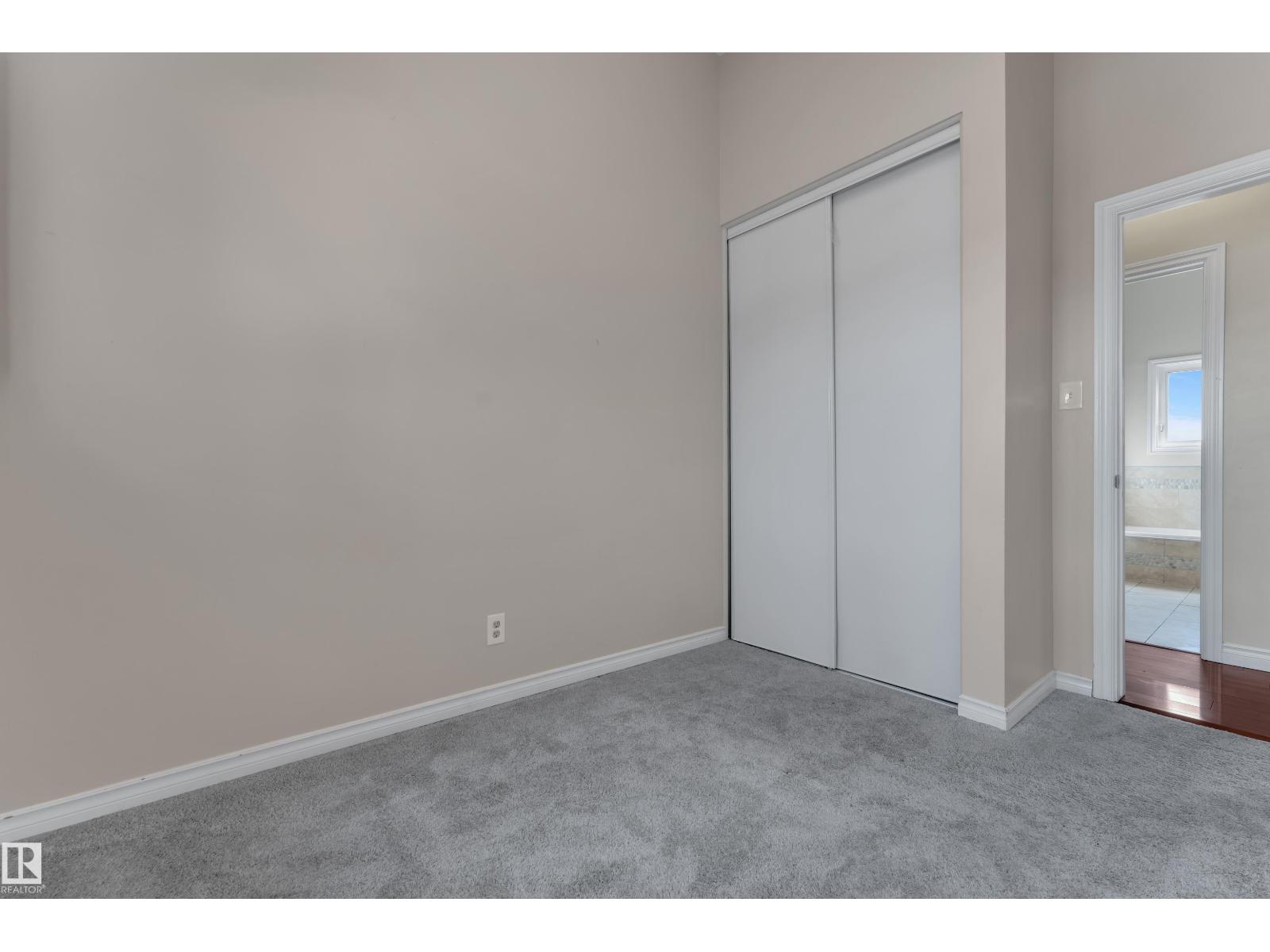 8803 68A ST NW - 26