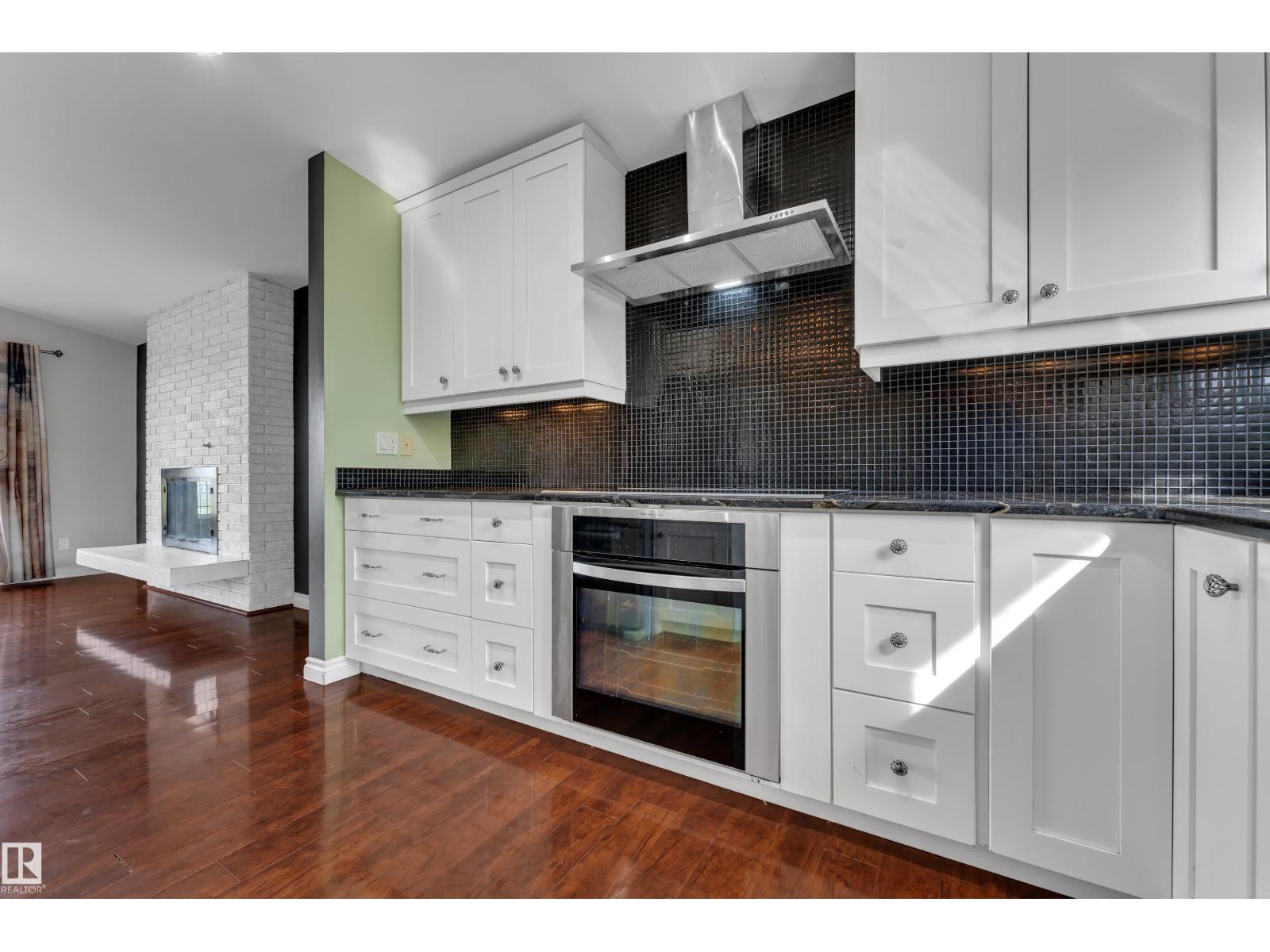 8803 68A ST NW - 20