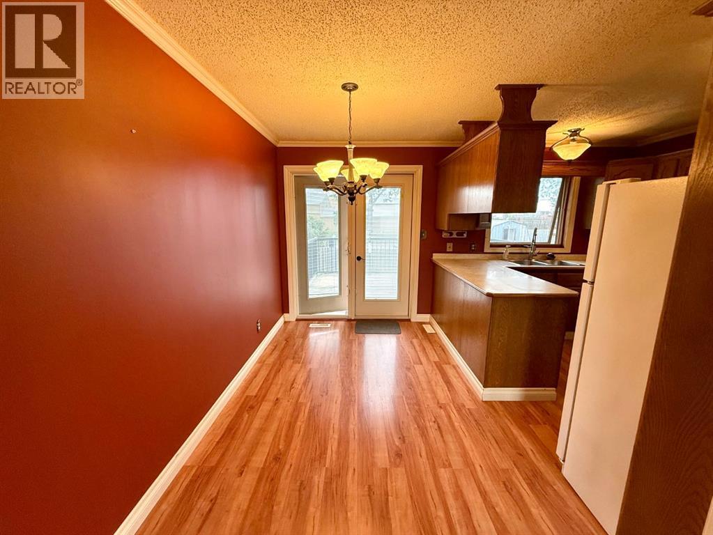 711 10 Avenue SE - Image 11