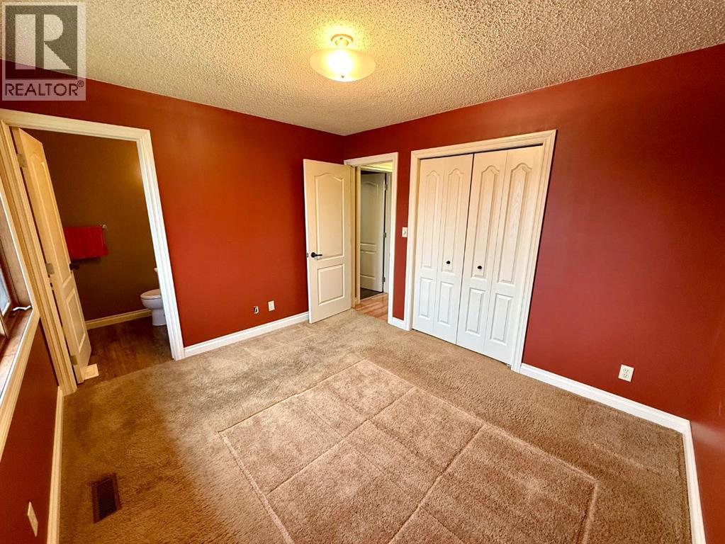 711 10 Avenue SE - Image 13