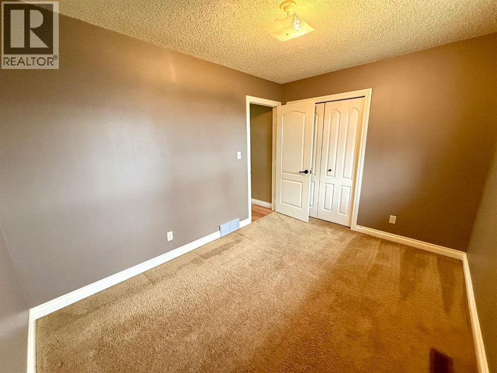 711 10 Avenue SE - Image 18