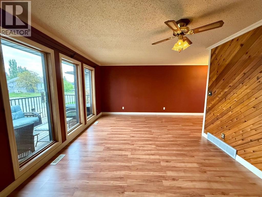 711 10 Avenue SE - 5