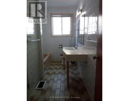 1023 Meadowlands Drive, Ottawa, ON K2C0K5 Photo 32