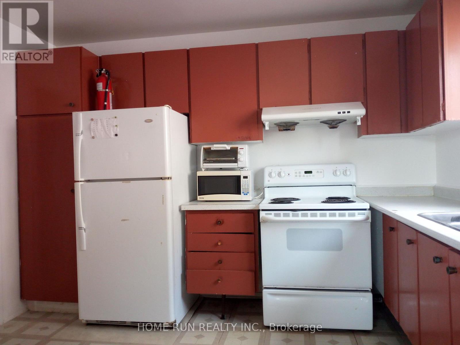 1023 MEADOWLANDS DRIVE - Image 38