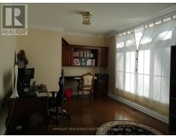 Bedroom 5 - 36 Country Heights Drive, Richmond Hill, ON L4E3M8 Photo 12