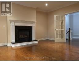 Kitchen - 36 Country Heights Drive, Richmond Hill, ON L4E3M8 Photo 6