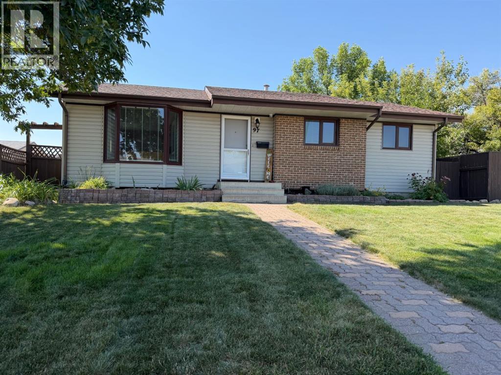 97 Greenview Close N