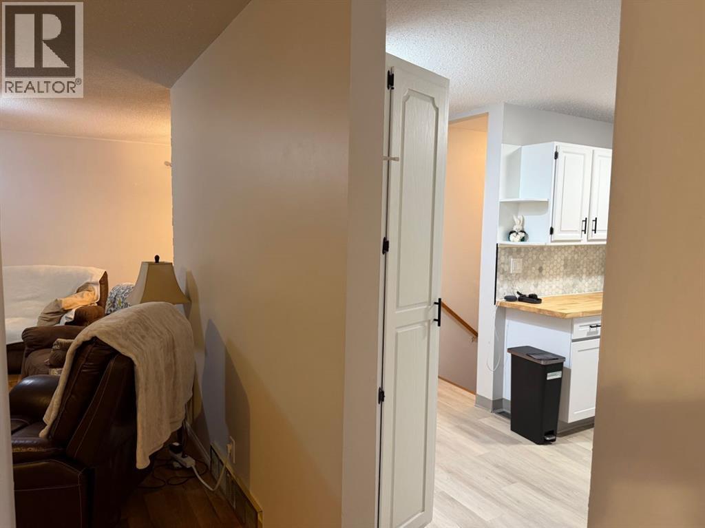 97 Greenview Close N - Image 10