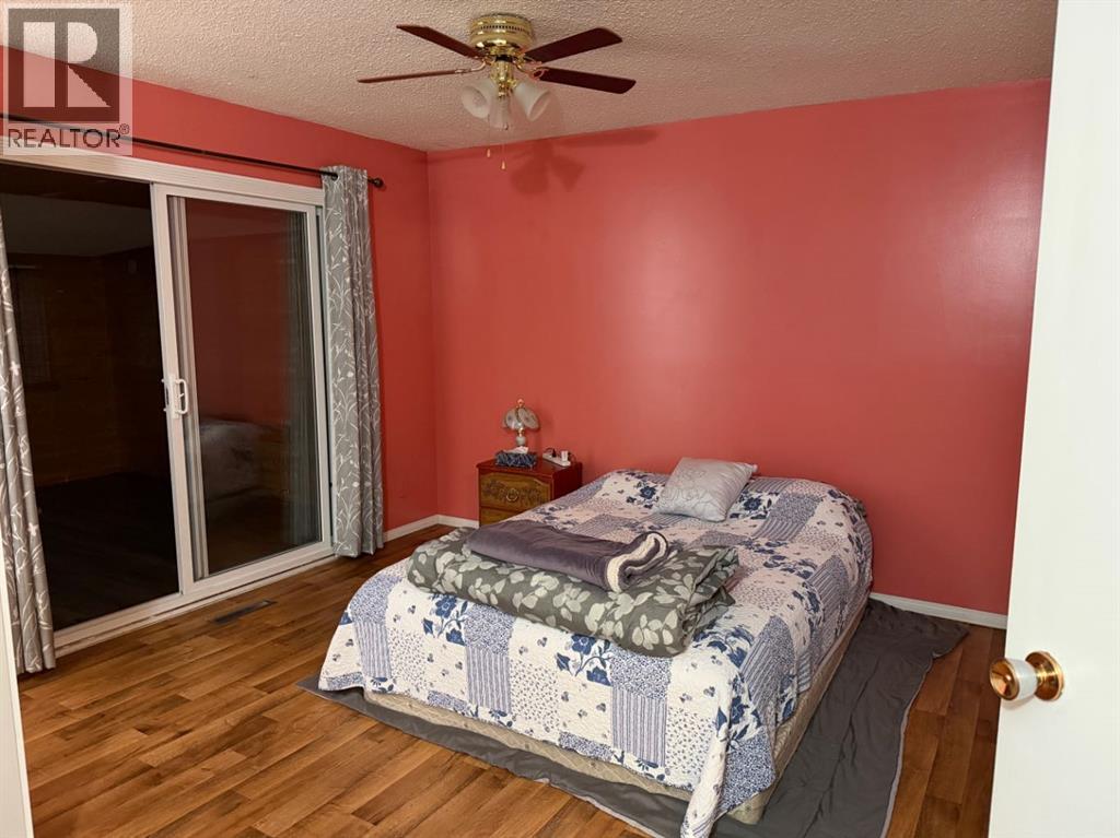 97 Greenview Close N - 14
