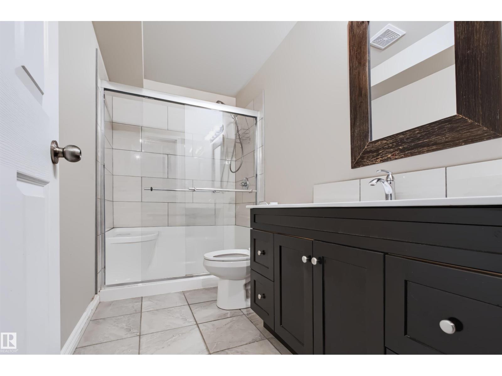 1420 158 ST SW - 32