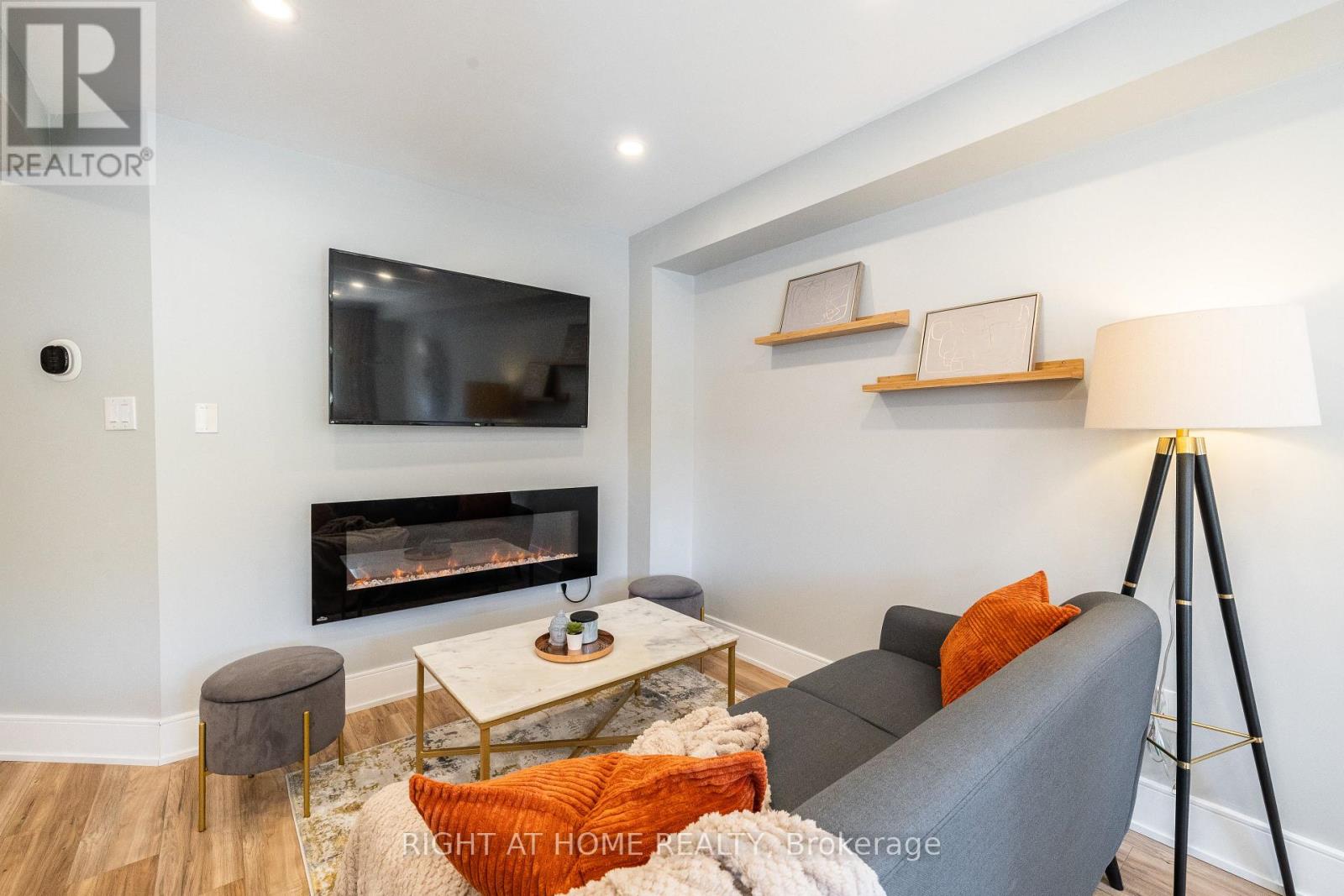 604 LUMBERTON CRESCENT - 7