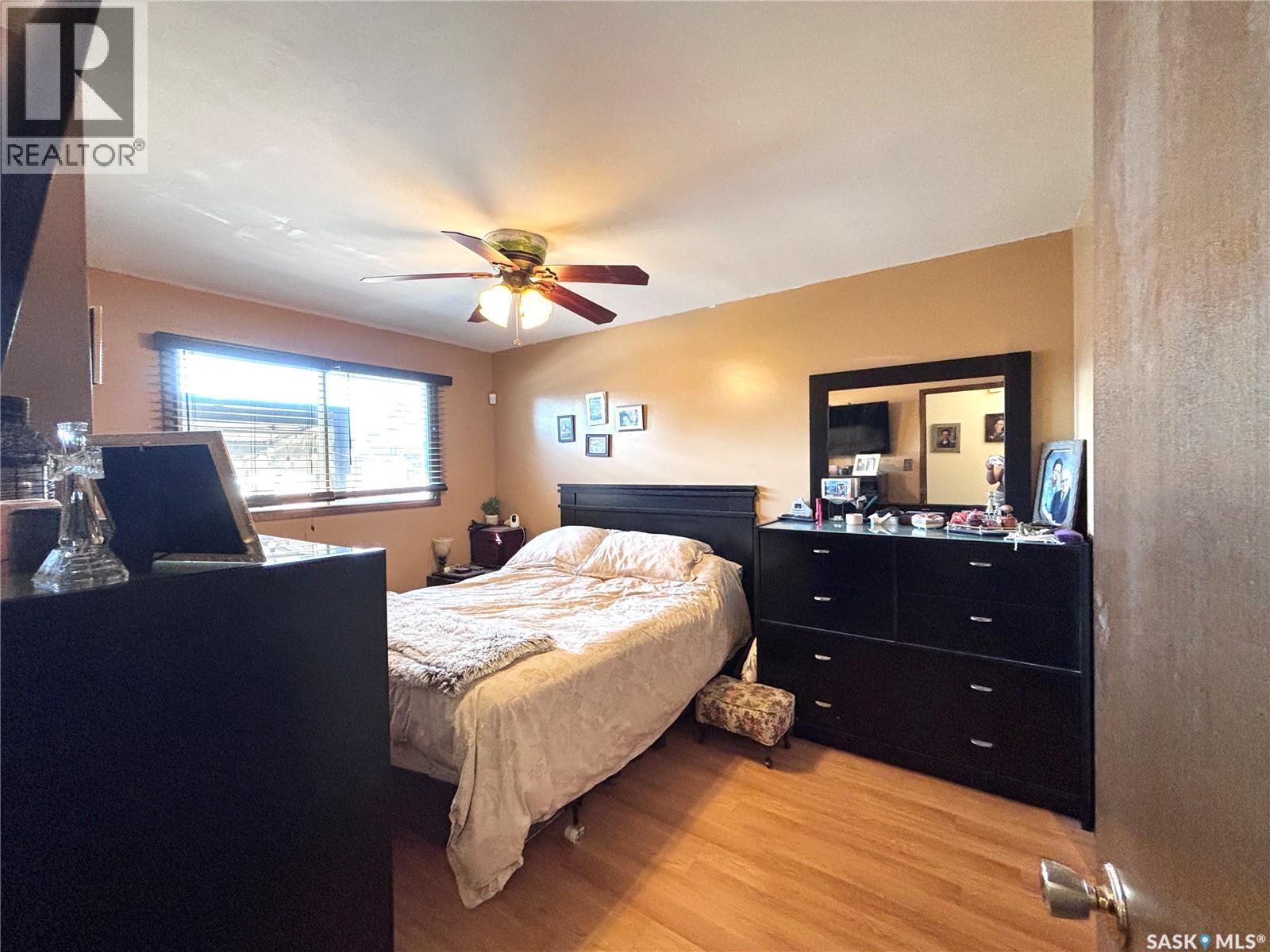 1524 Bradwell AVENUE - 16