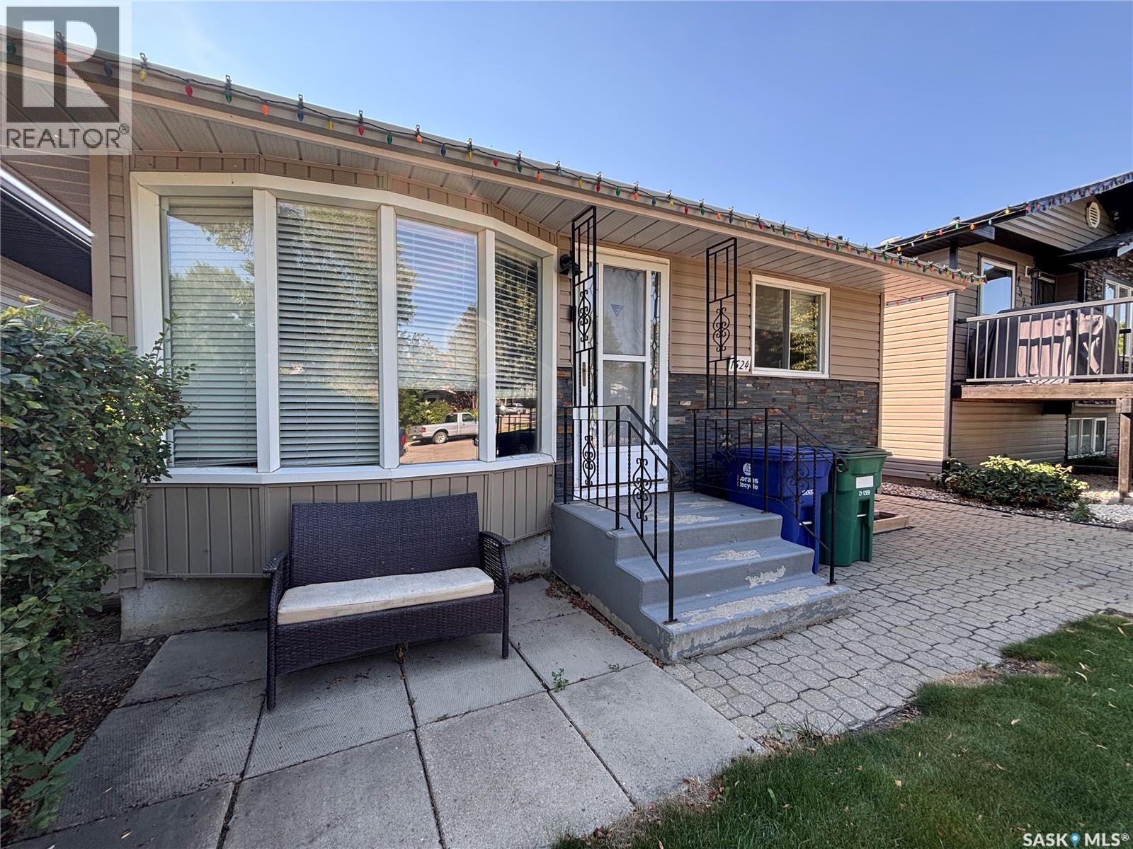 1524 Bradwell AVENUE - 2
