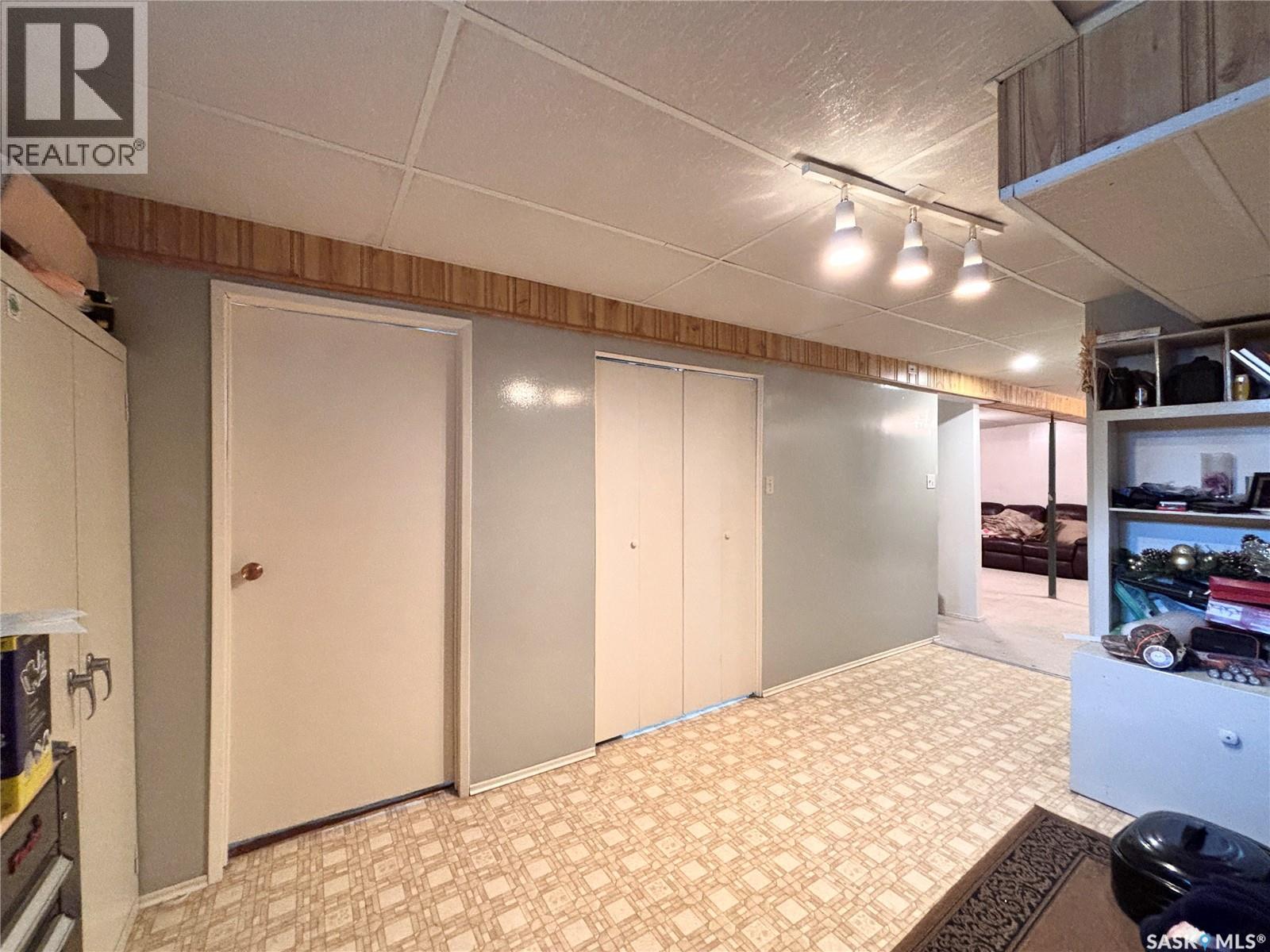 1524 Bradwell AVENUE - Image 25
