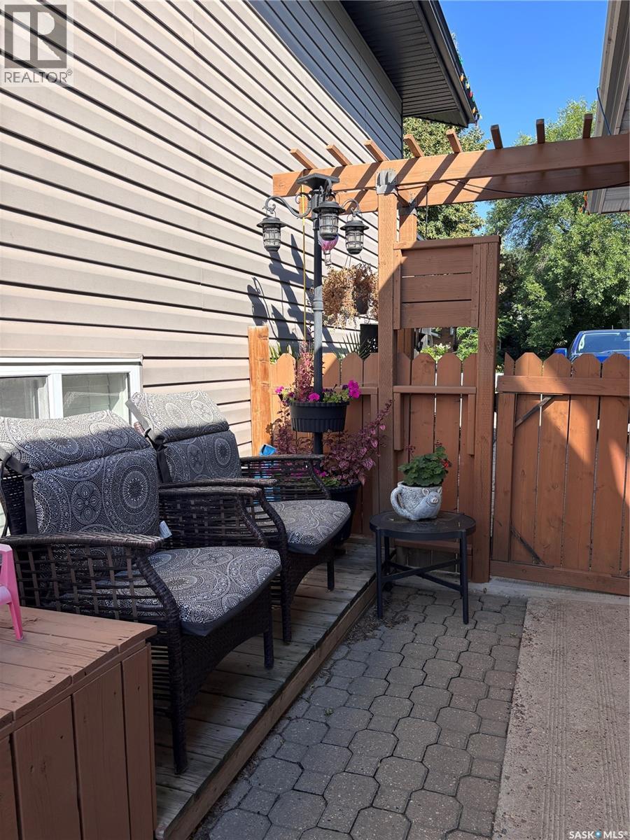 1524 Bradwell AVENUE - Image 35