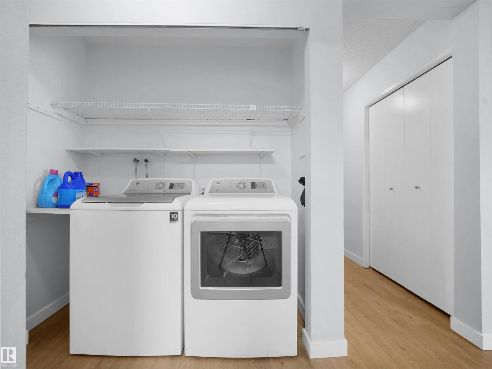#4 3851 76 ST NW - 20