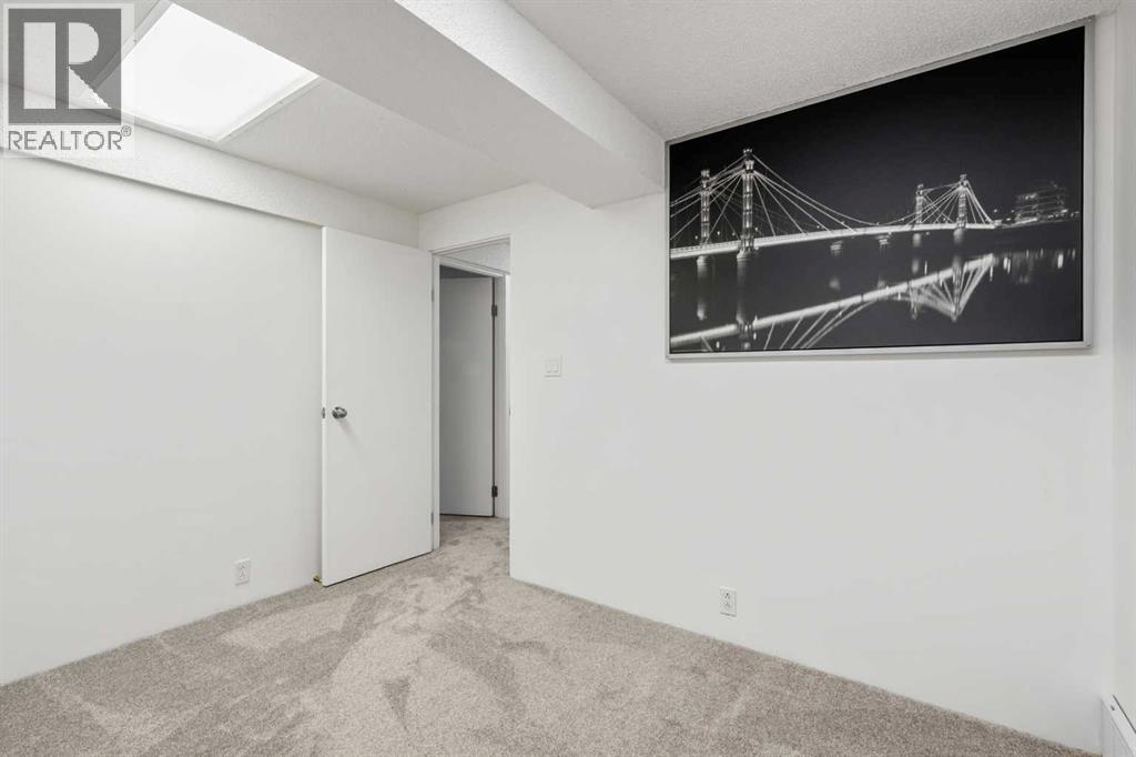 1307 Lake Ontario Drive SE - 30