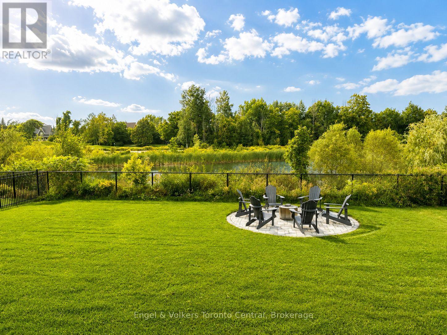160 SPRINGSIDE CRESCENT - 2