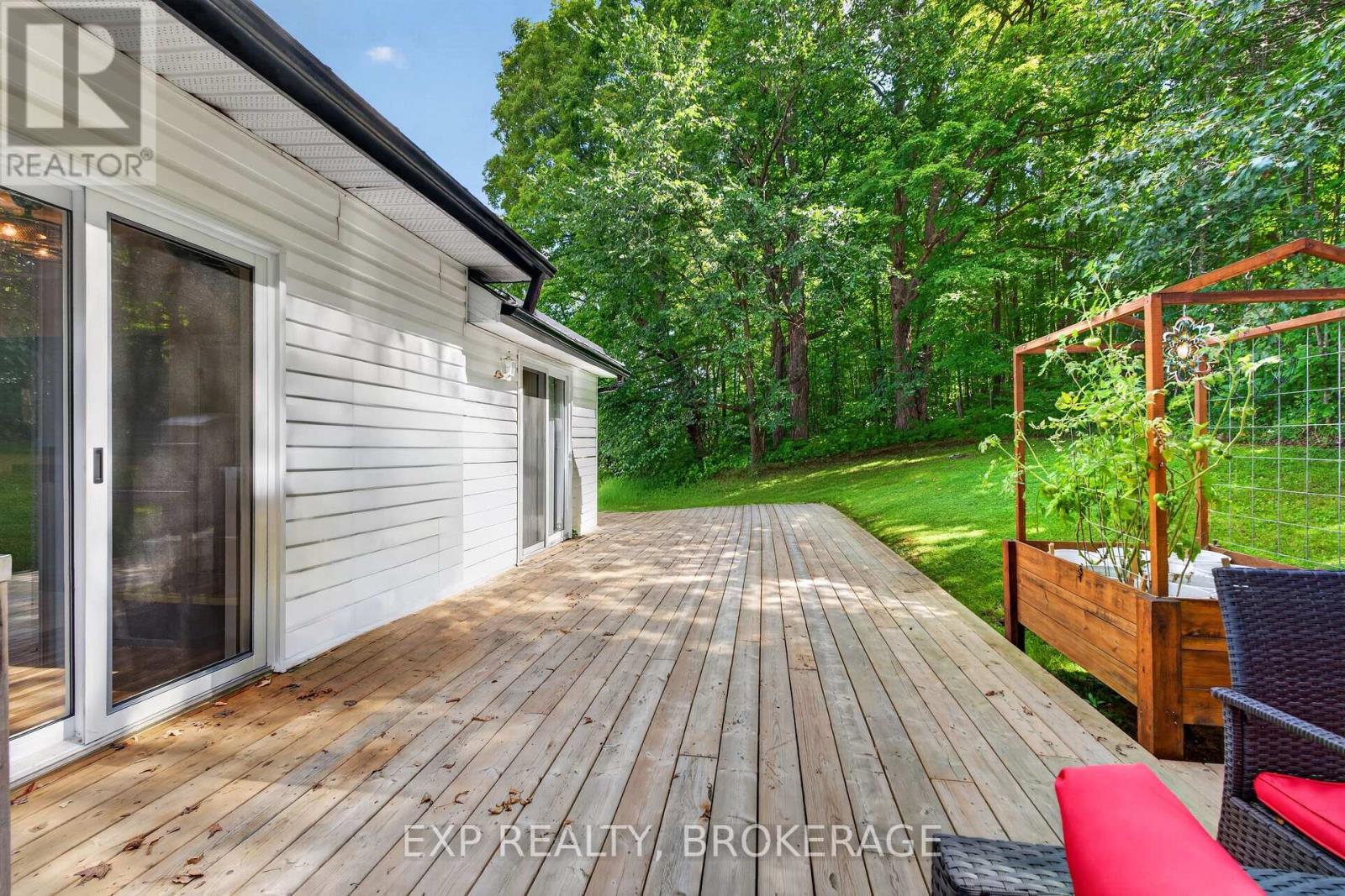 22053 HIGHWAY 7 - Image 29