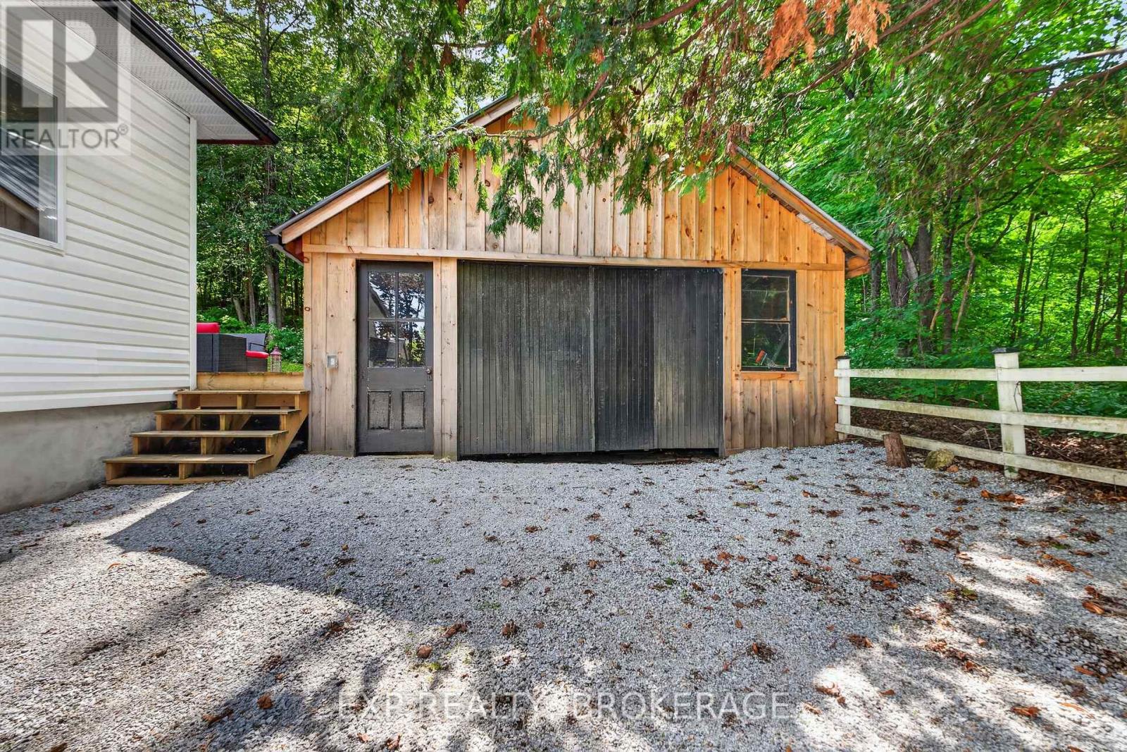 22053 HIGHWAY 7 - Image 34