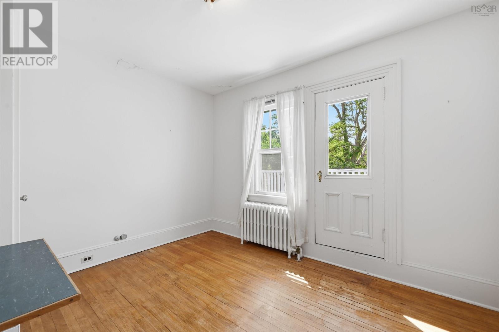 6470 Coburg Road - Image 24