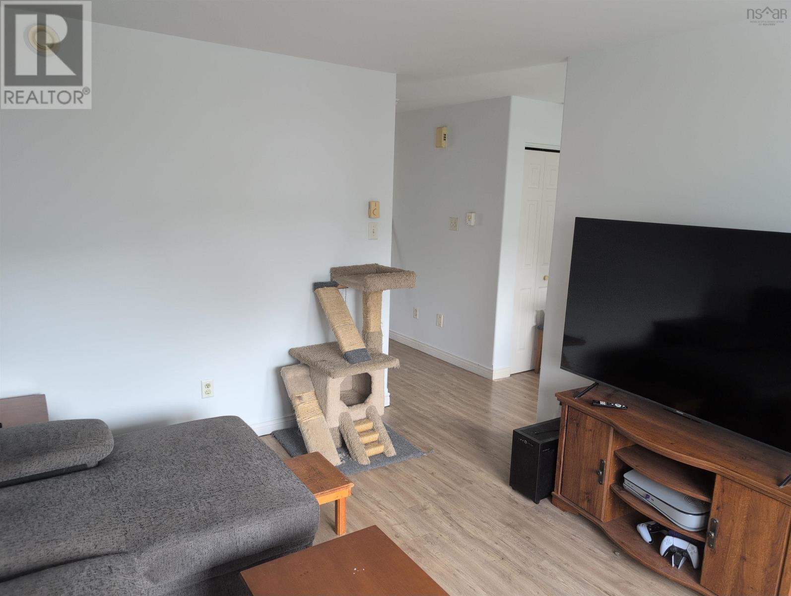 231 Jeep Cres. Crescent - Image 5