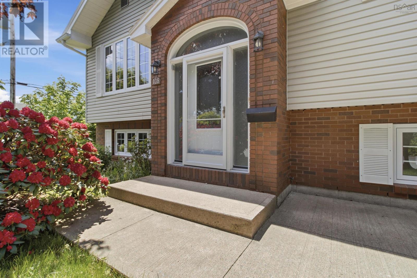 108 Stratford Drive - Image 3