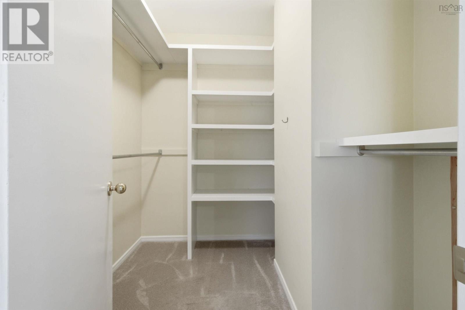 108 Stratford Drive - Image 25
