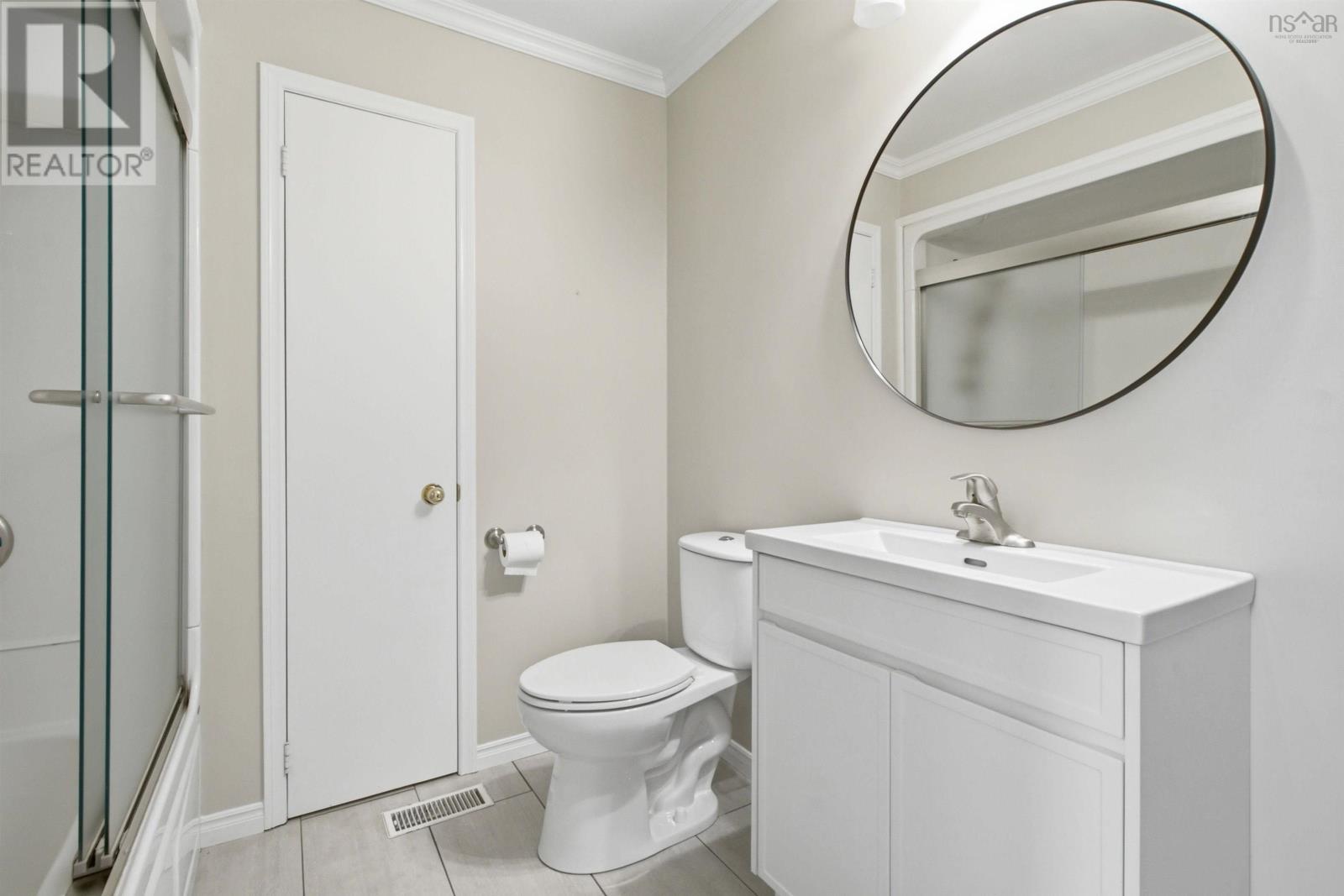 108 Stratford Drive - Image 21