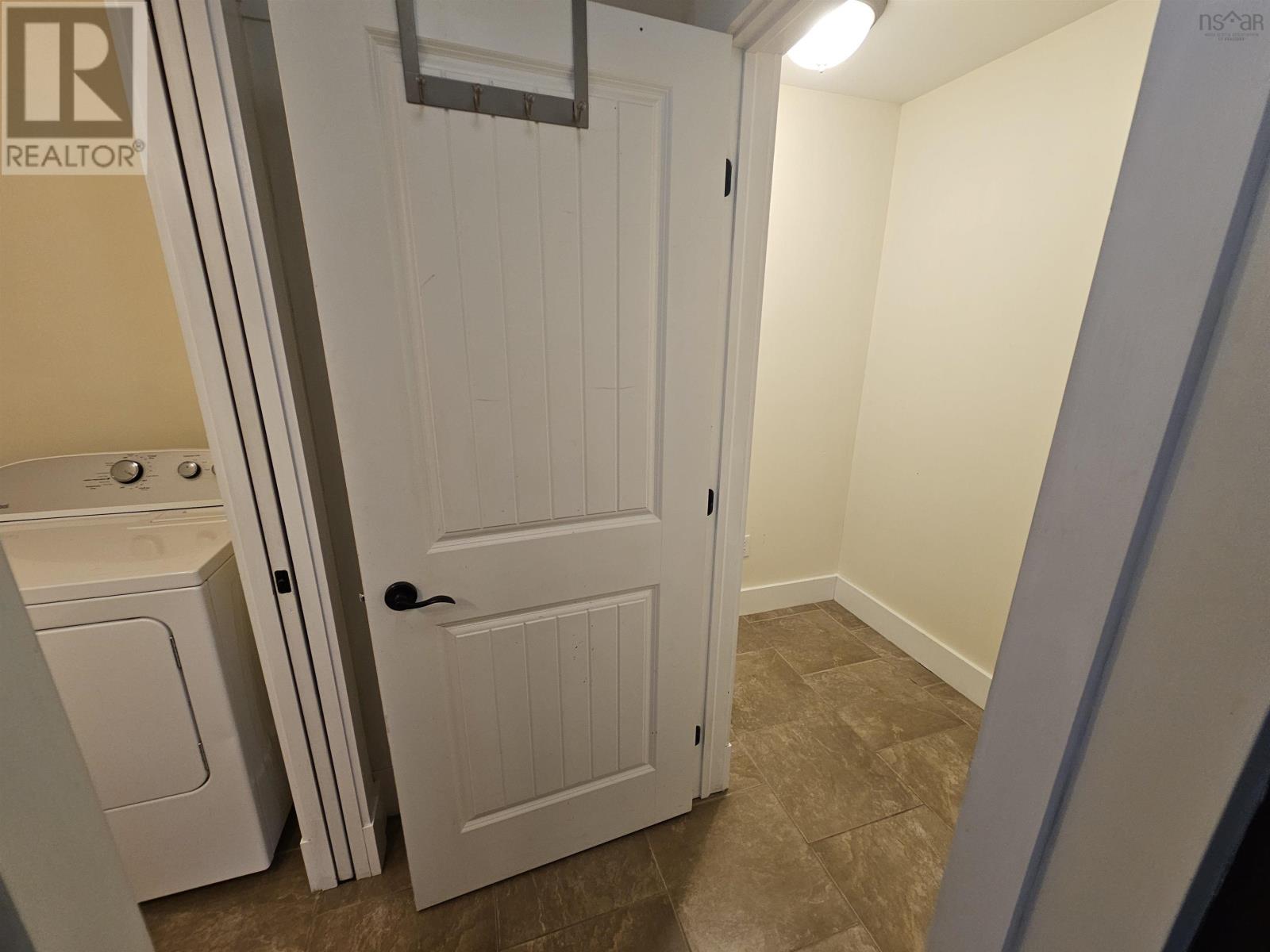 10 Hayley Lane - Image 6