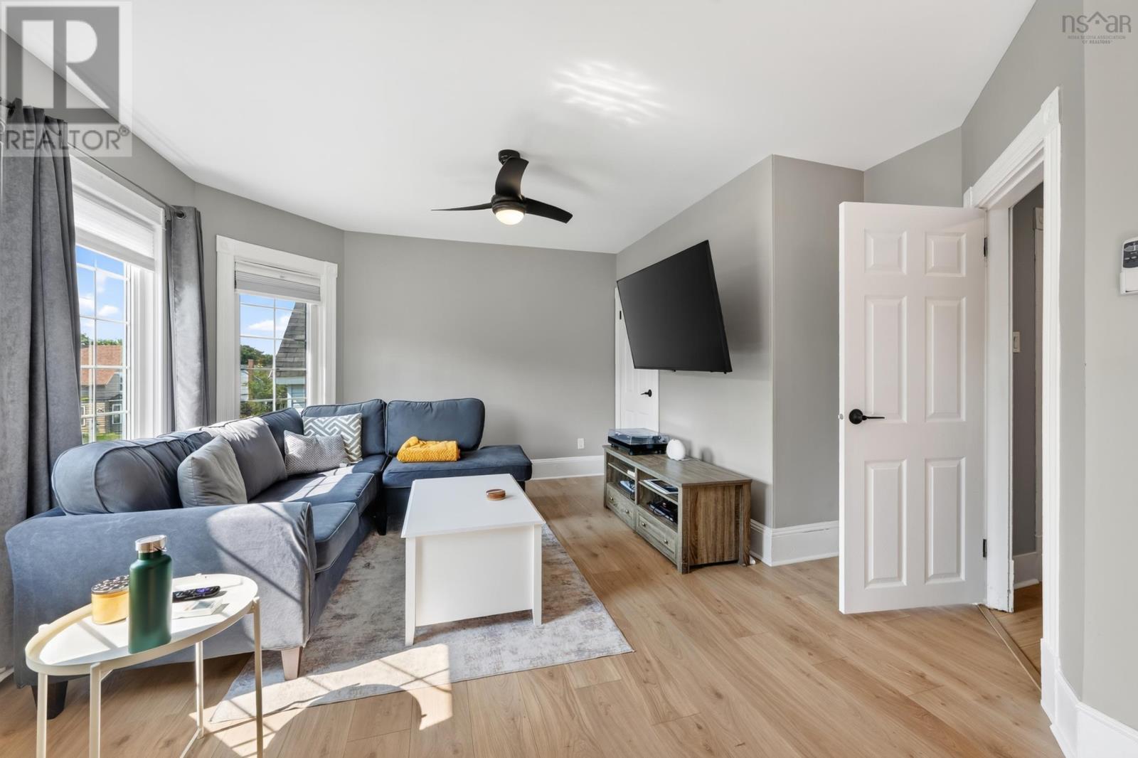 235 Union Street - Image 32