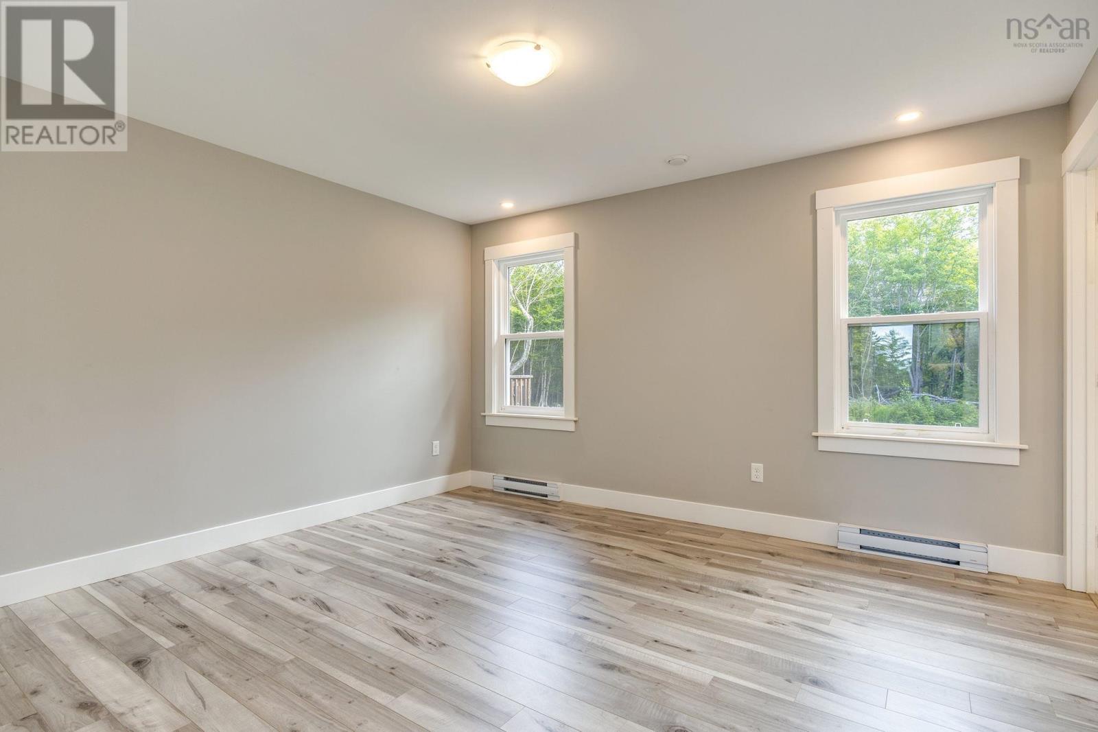 Property 24 of 50 of 105 Coltsfoot Lane