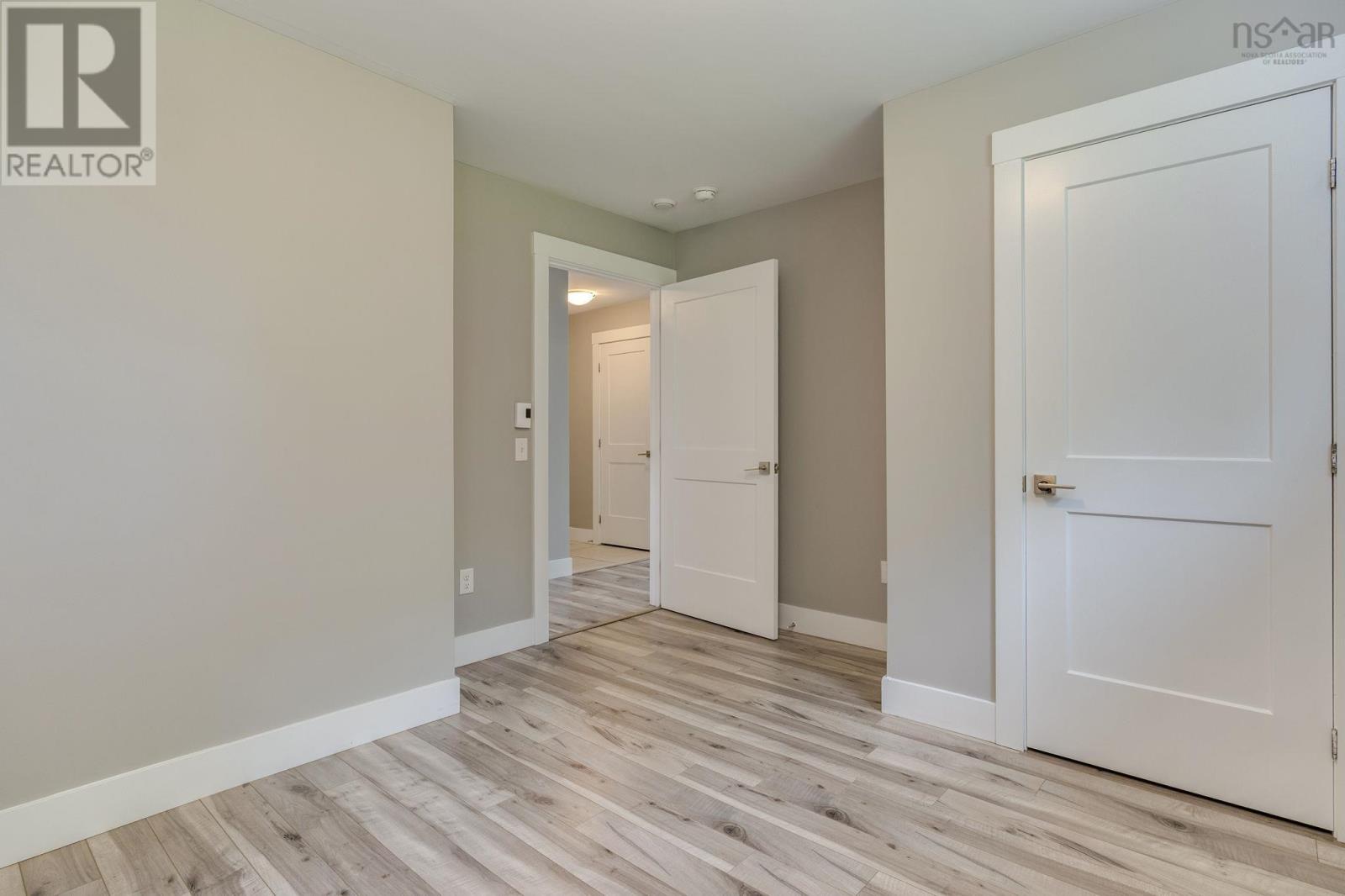 Property 41 of 50 of 105 Coltsfoot Lane