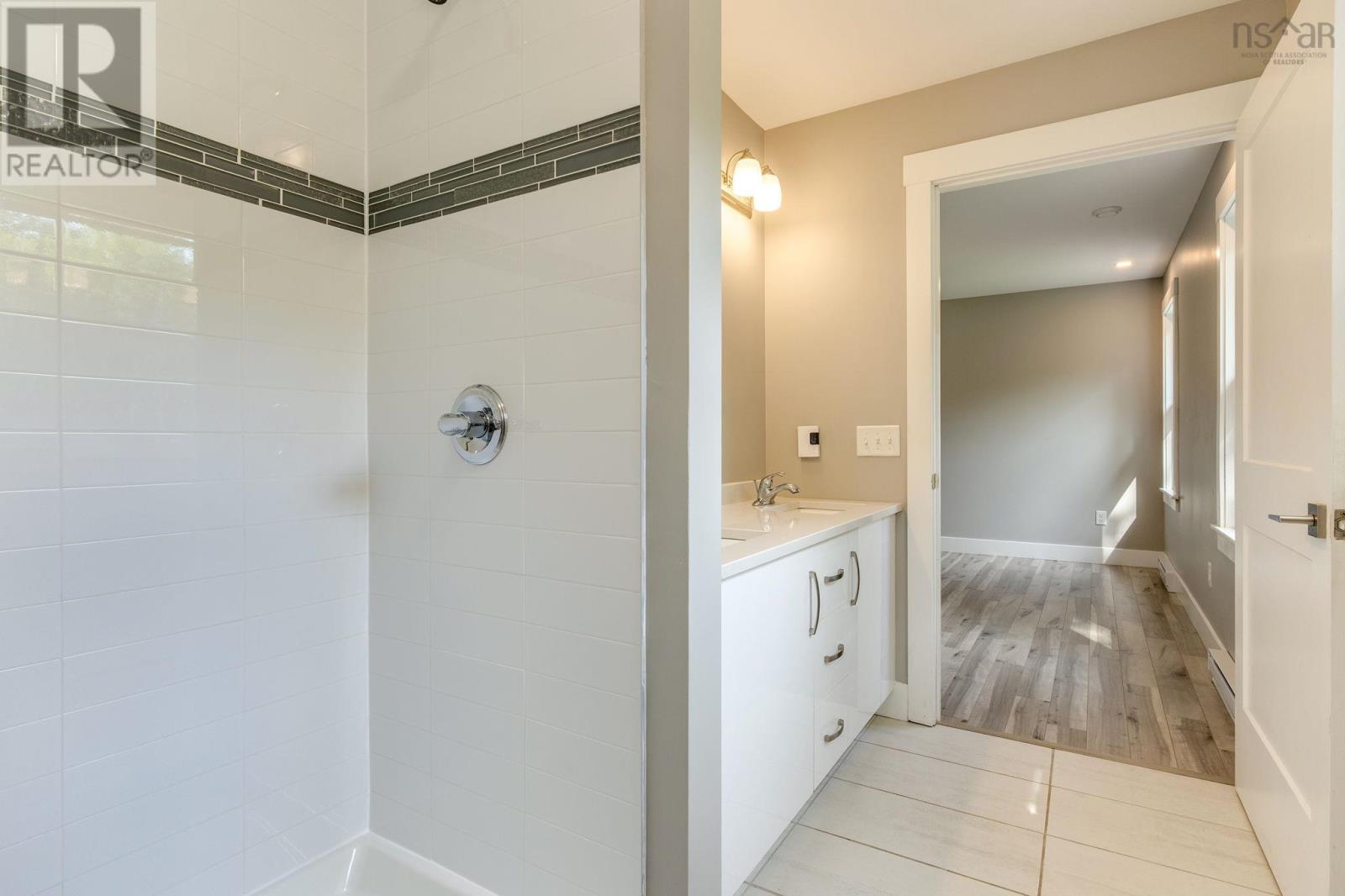 Property 30 of 50 of 105 Coltsfoot Lane