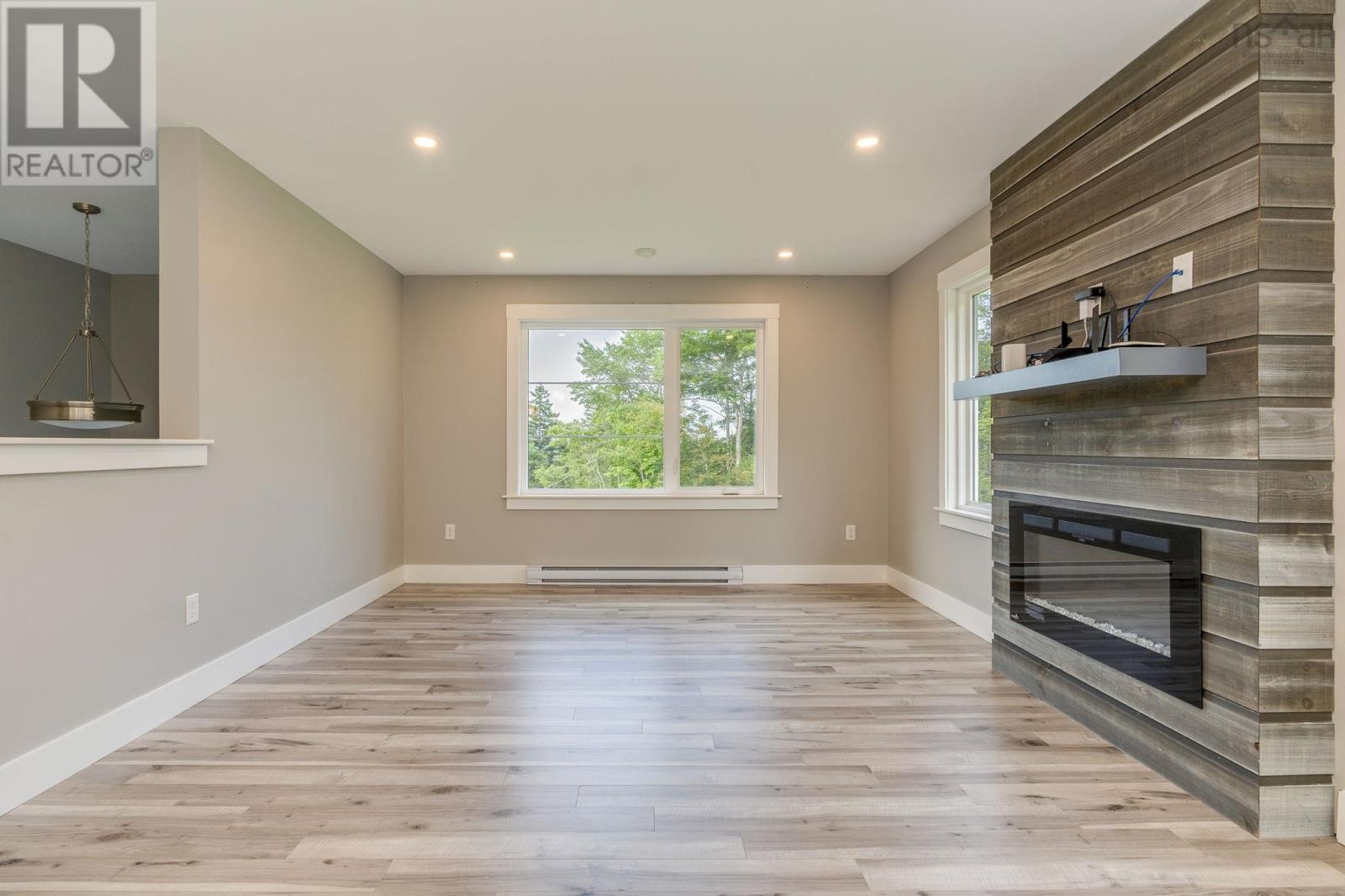 Property 8 of 50 of 105 Coltsfoot Lane
