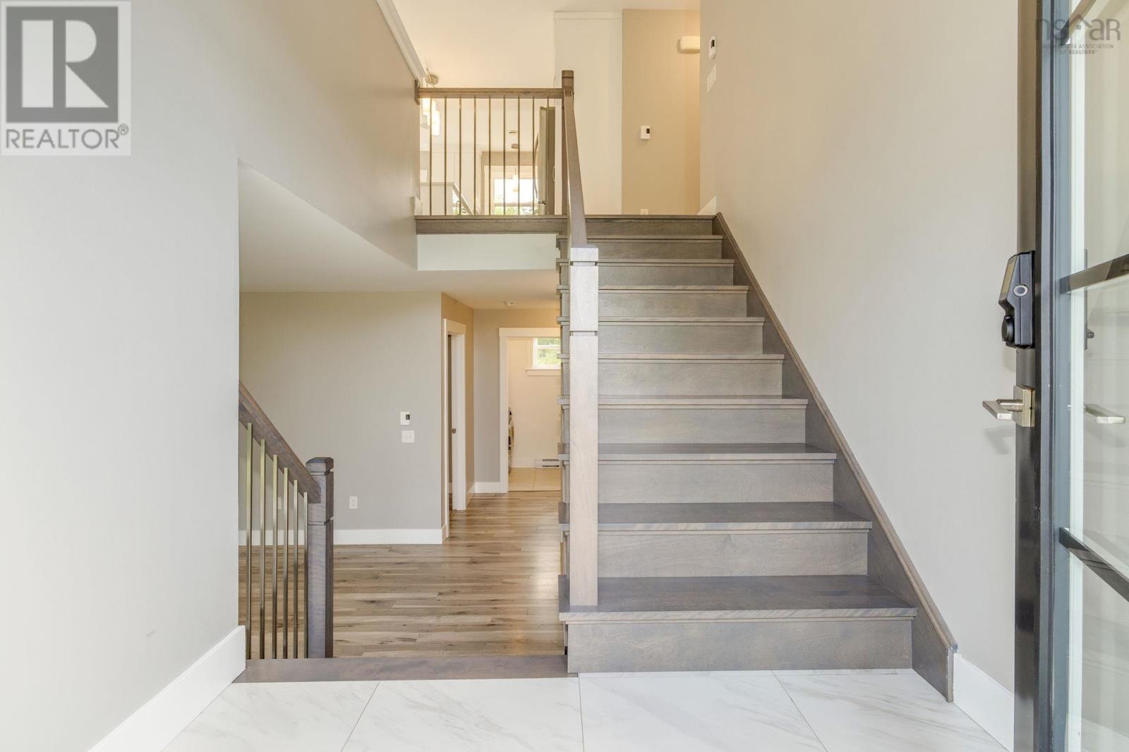 Property 4 of 50 of 105 Coltsfoot Lane
